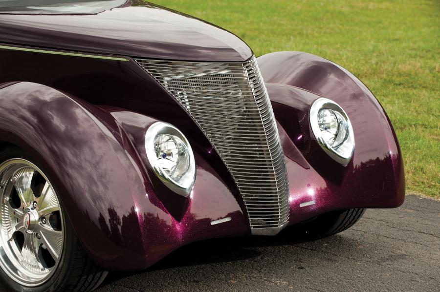  Ford Custom Roadster 1937 года  (фото 17 из 21)